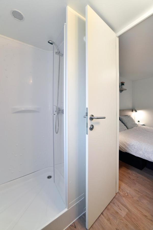 Mobile Home Posidonija Биоград на Мору Екстериор снимка